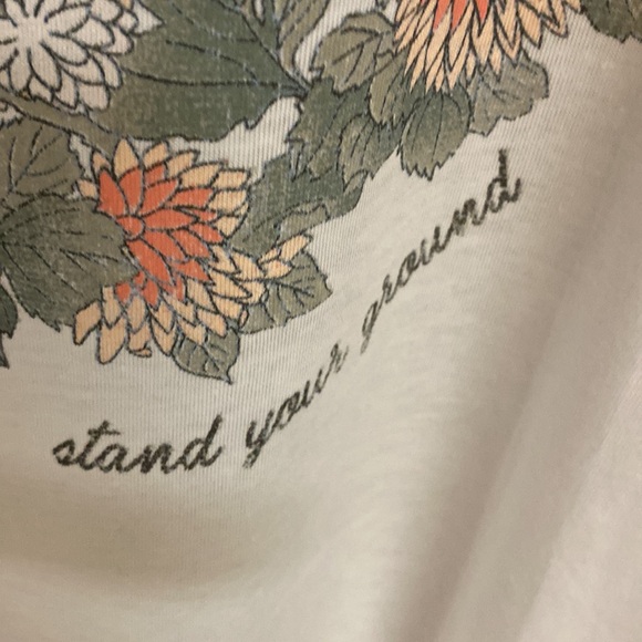 Vintage ladies Teeshirt in medium. - Picture 2 of 7